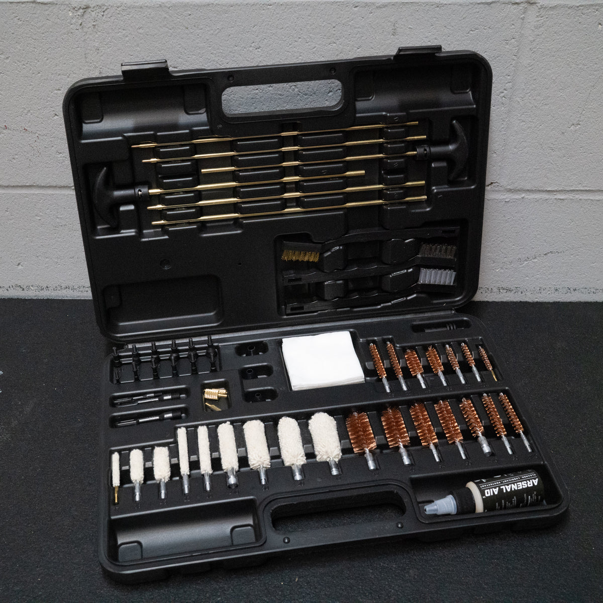 Skyline Center: Universal Gun Cleaning Kit - W51